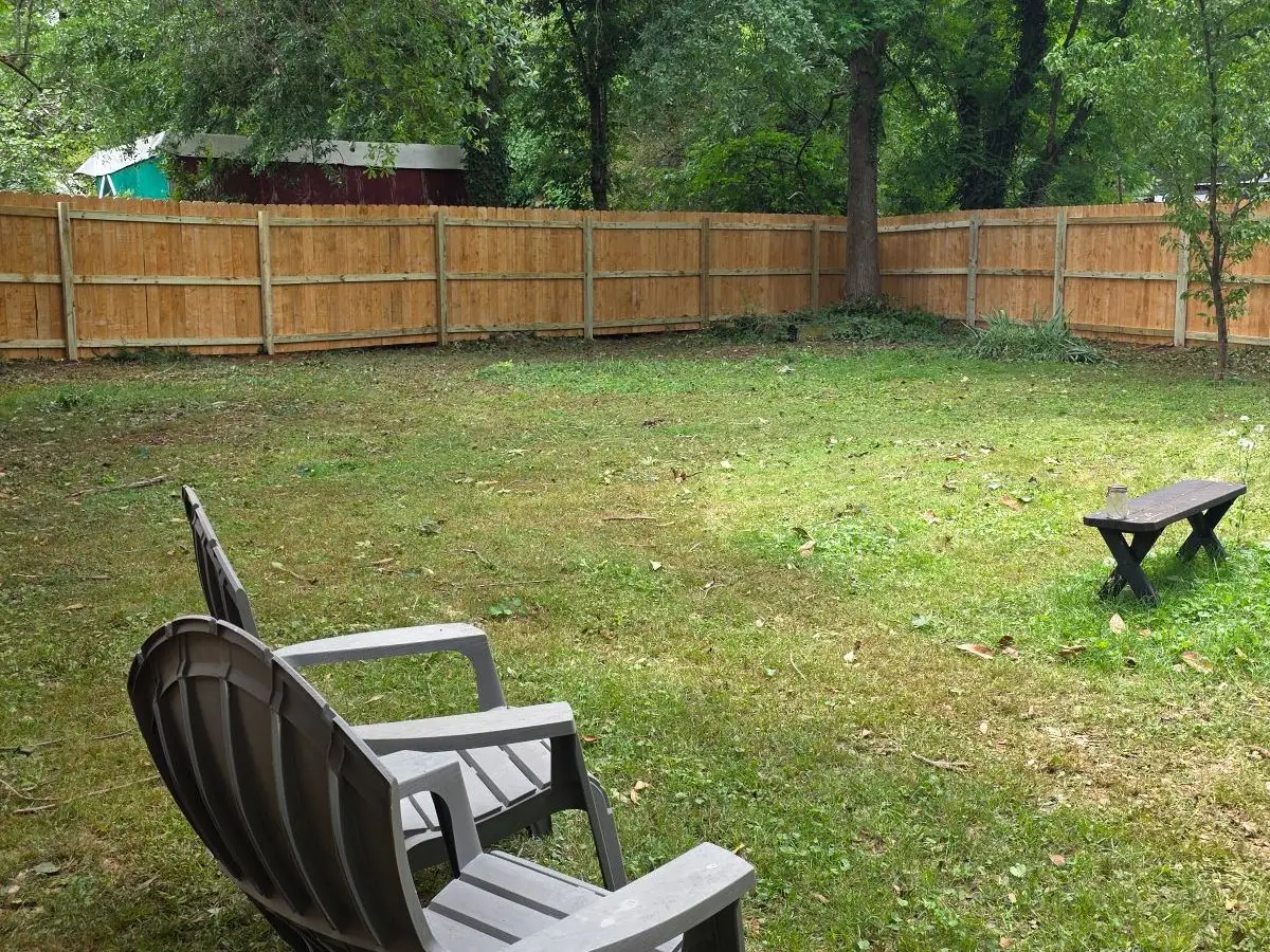 Height, Setbacks, and Neighbors: Settle These Before You Build a Fence